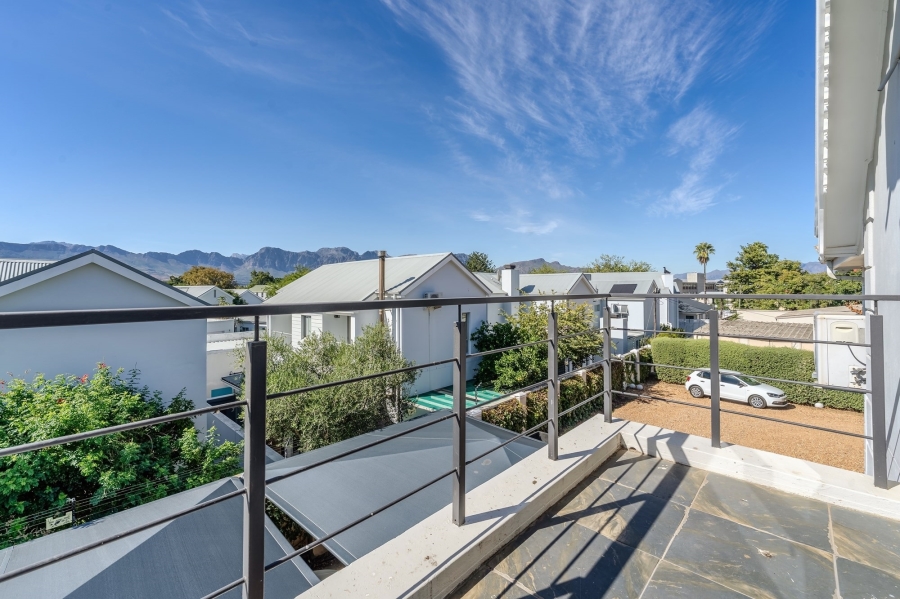 To Let commercial Property for Rent in Lemoenkloof Western Cape